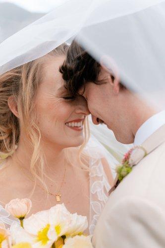 mobile - carousel-hero-element image-0