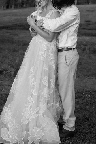 mobile - carousel-hero-element image-4